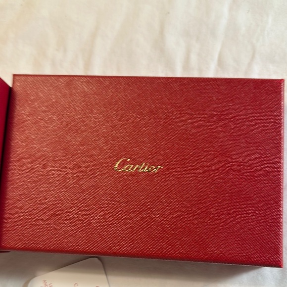 Cartier Red Card Holder with Gold Panther Design - Picture 8 of 14
